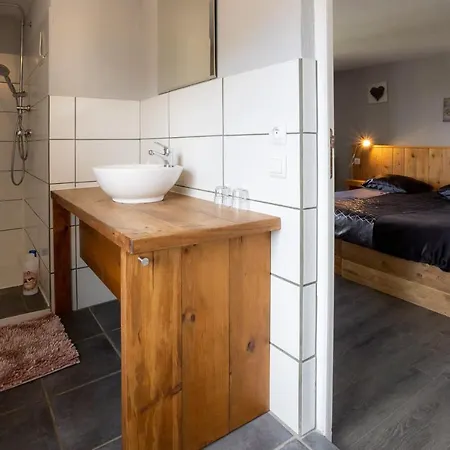 Chambre D'hote Bed & Breakfast Granges-sur-Vologne